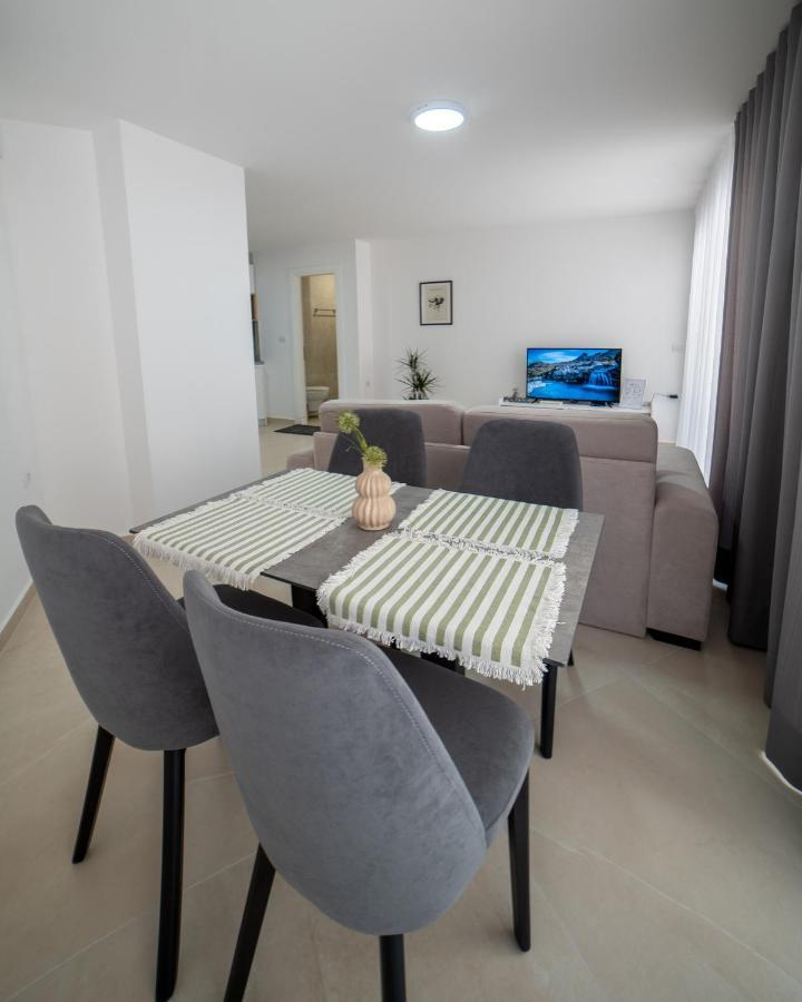 Sea Apartments 123 Sarande Exterior photo
