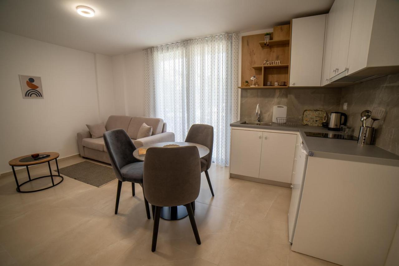 Sea Apartments 123 Sarande Exterior photo